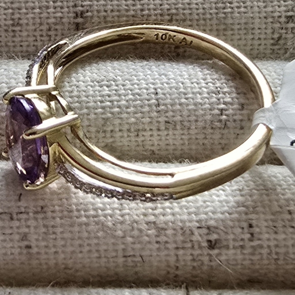 10K GOLD GENUINE AMETHYST & 1/20CTTW DIAMOND RING SIZE 7 - Picture 13 of 16